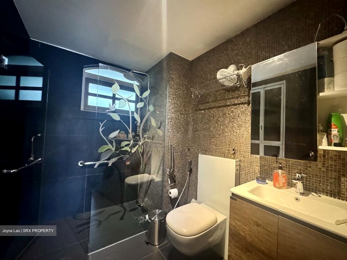 Hillview Villas (D23), Semi-Detached #525490861